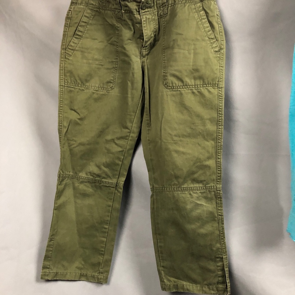 Old navy low waist Capri w/stitch detail